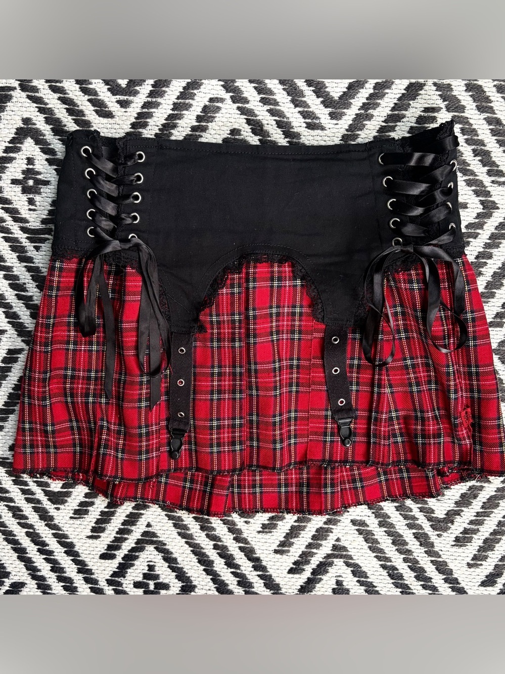 Vintage Tripp NYC Red Plaid Garter Pleated Mini Skirt XS Lace Up Corset Goth Y2K
